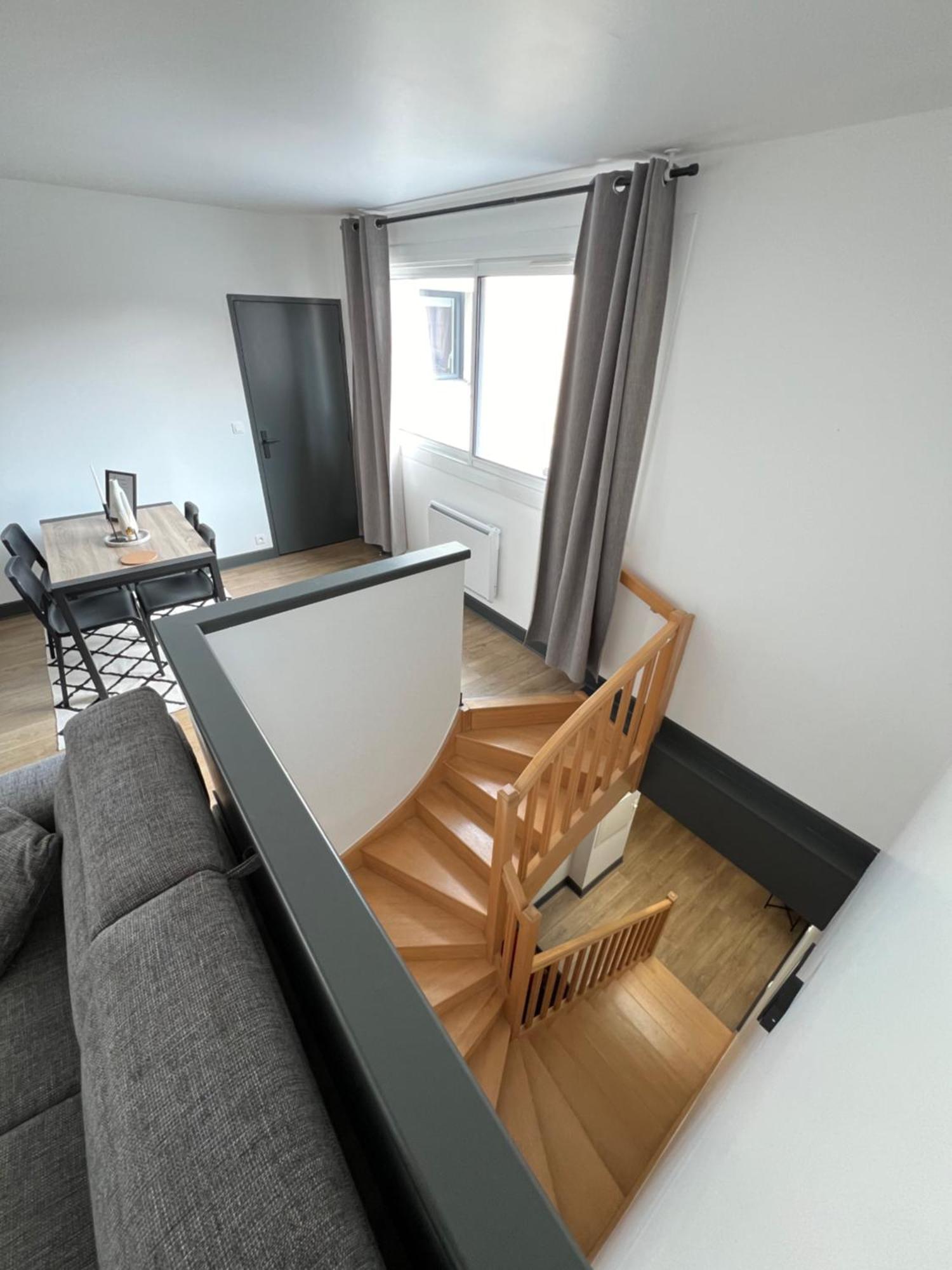 Appartamento Hyper Centre A 80M Du Vieux Marche, T2 Calme Vue Sur Les Toits Rue Du Minage La Rochelle  Esterno foto