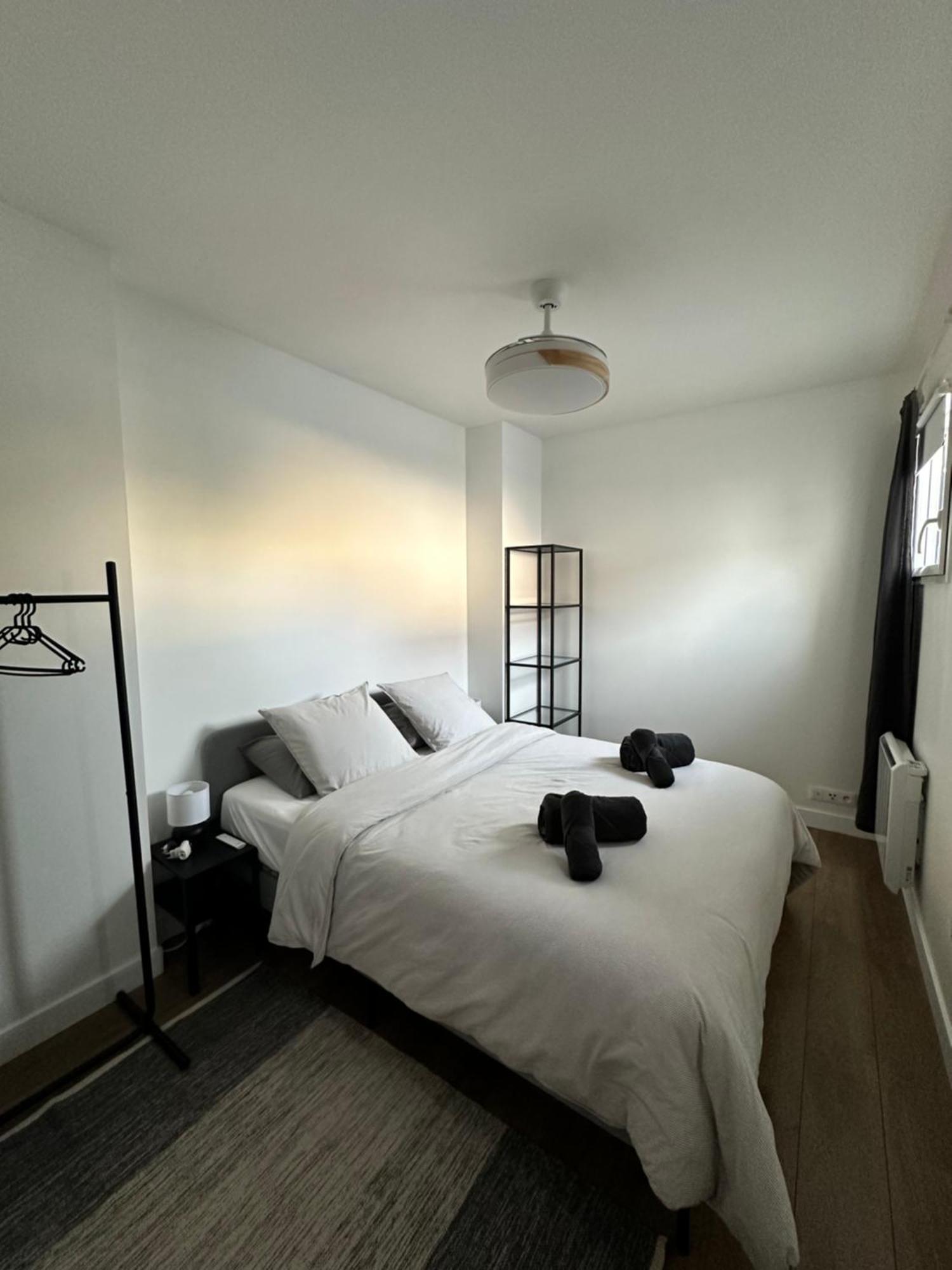 Appartamento Hyper Centre A 80M Du Vieux Marche, T2 Calme Vue Sur Les Toits Rue Du Minage La Rochelle  Esterno foto