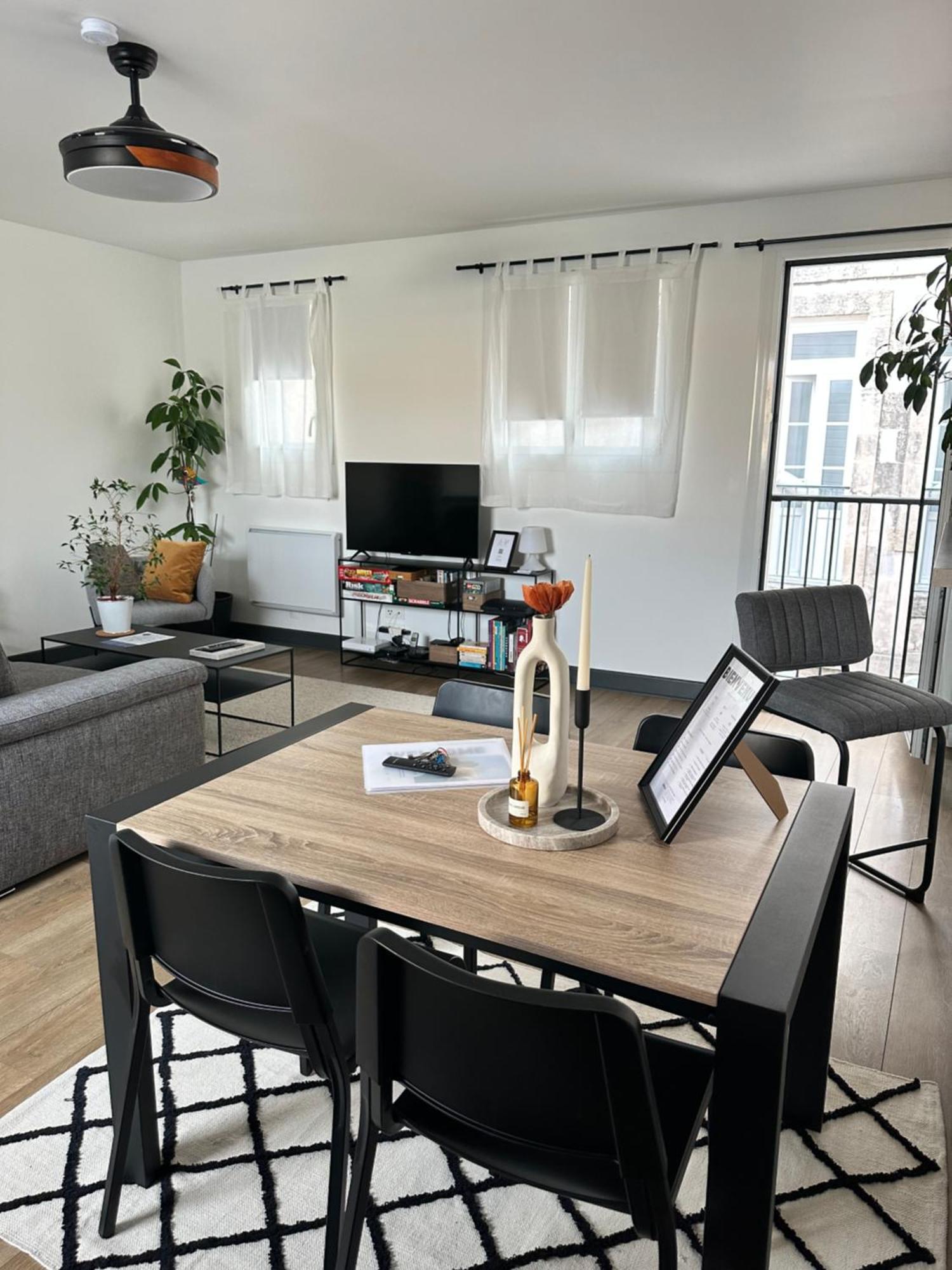 Appartamento Hyper Centre A 80M Du Vieux Marche, T2 Calme Vue Sur Les Toits Rue Du Minage La Rochelle  Esterno foto